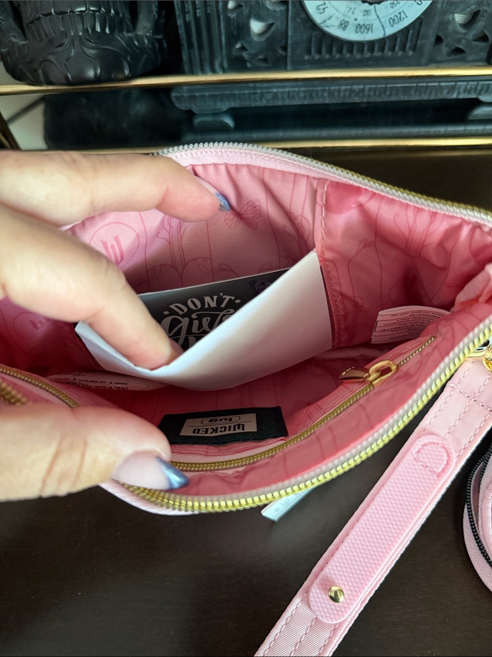 lug Bubblegum Pink Heart Pouch & Super Metro Wicked Bubblegum - Picture 10 of 12